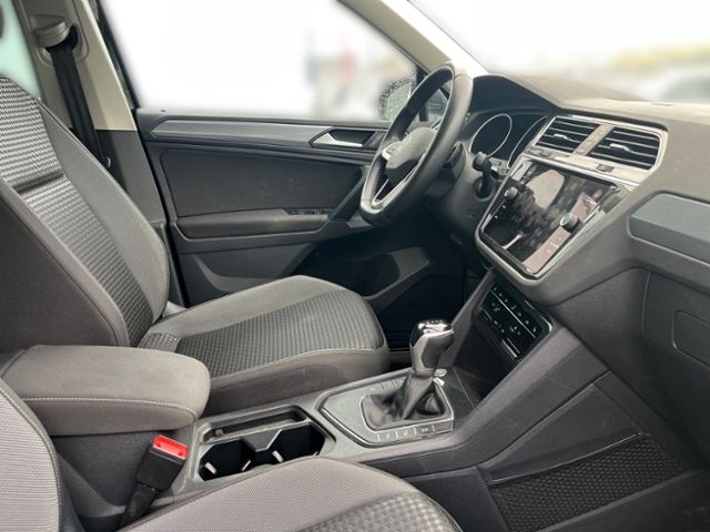 Fahrzeugabbildung Volkswagen Tiguan 2.0 TDI DSG ACTIVE LED ACC TRAVEL-ASSIST