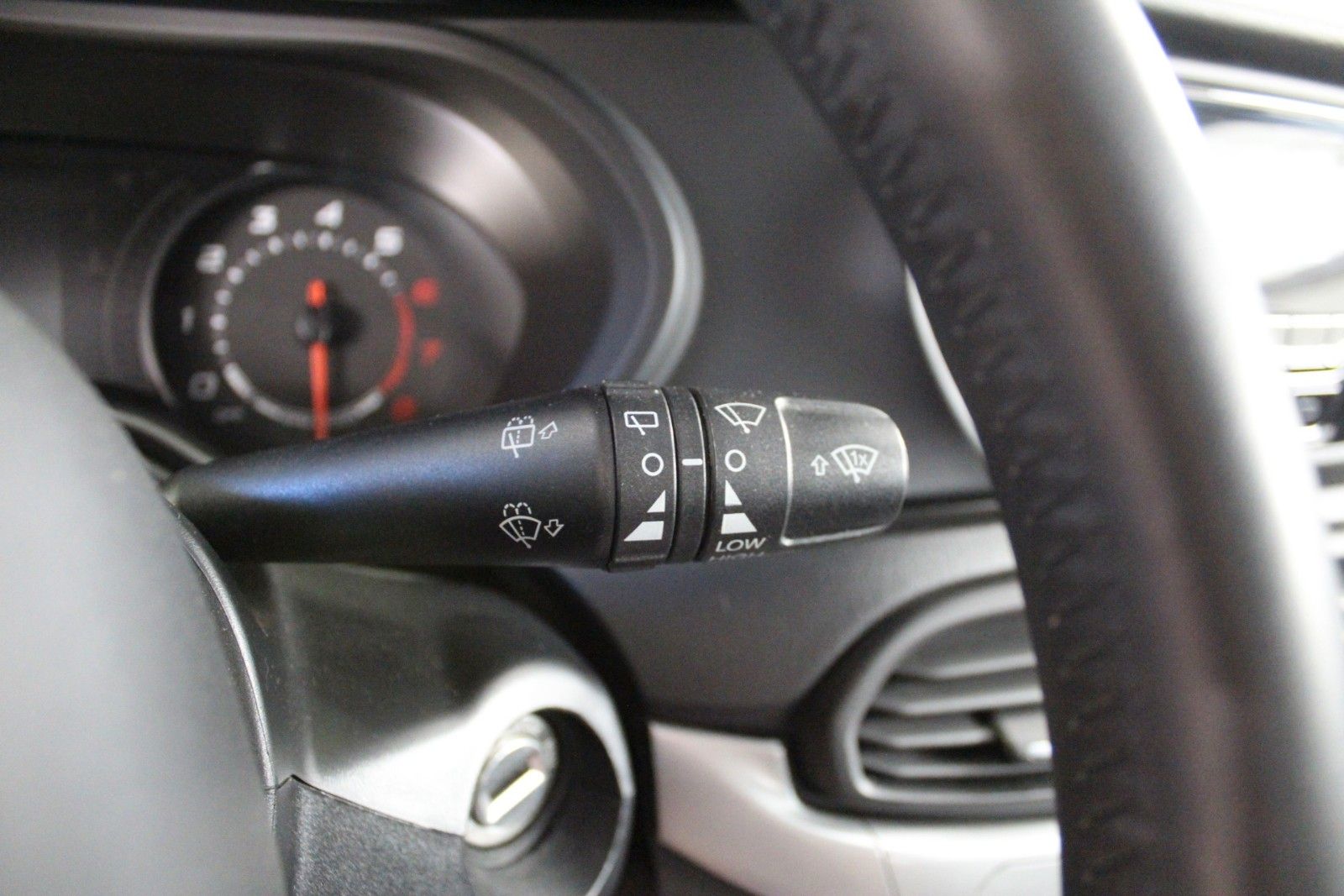 Fahrzeugabbildung Fiat Tipo 1,4 16V Kombi POP *Sitzheizung*