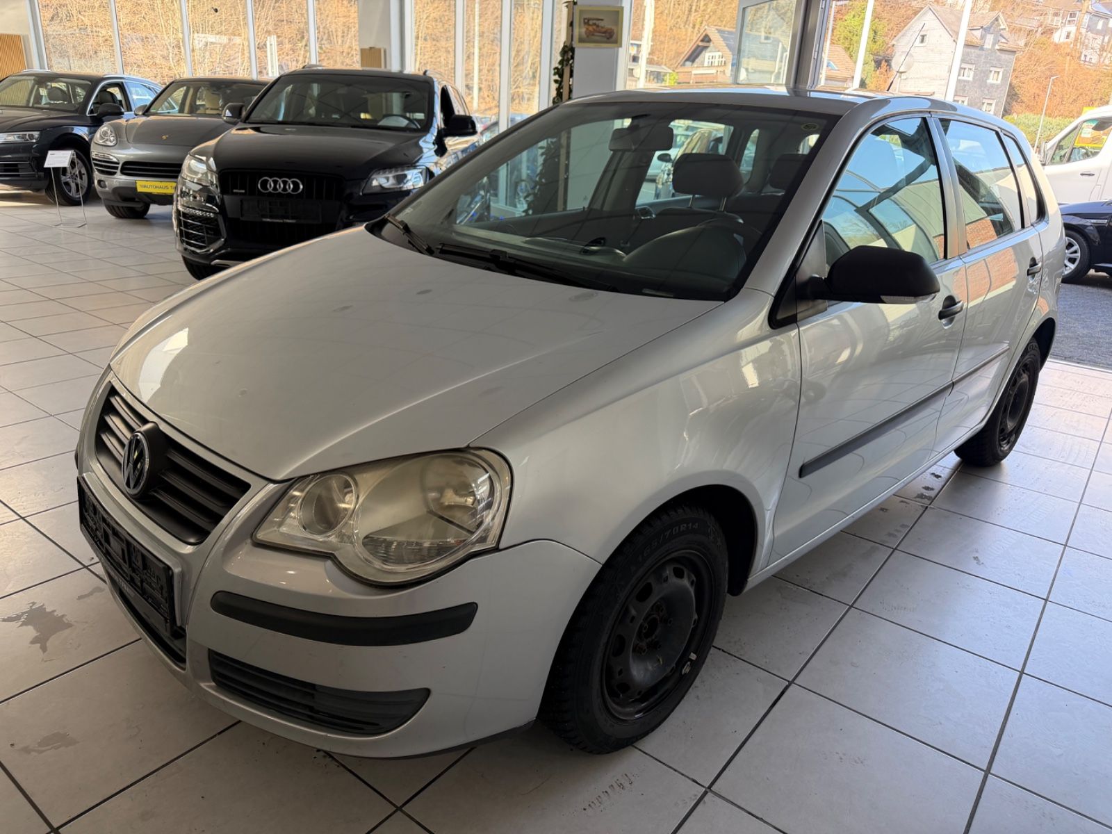 Fahrzeugabbildung Volkswagen Polo IV Trendline