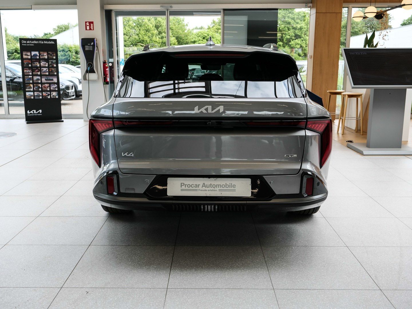 Kia K4 - Bild 5
