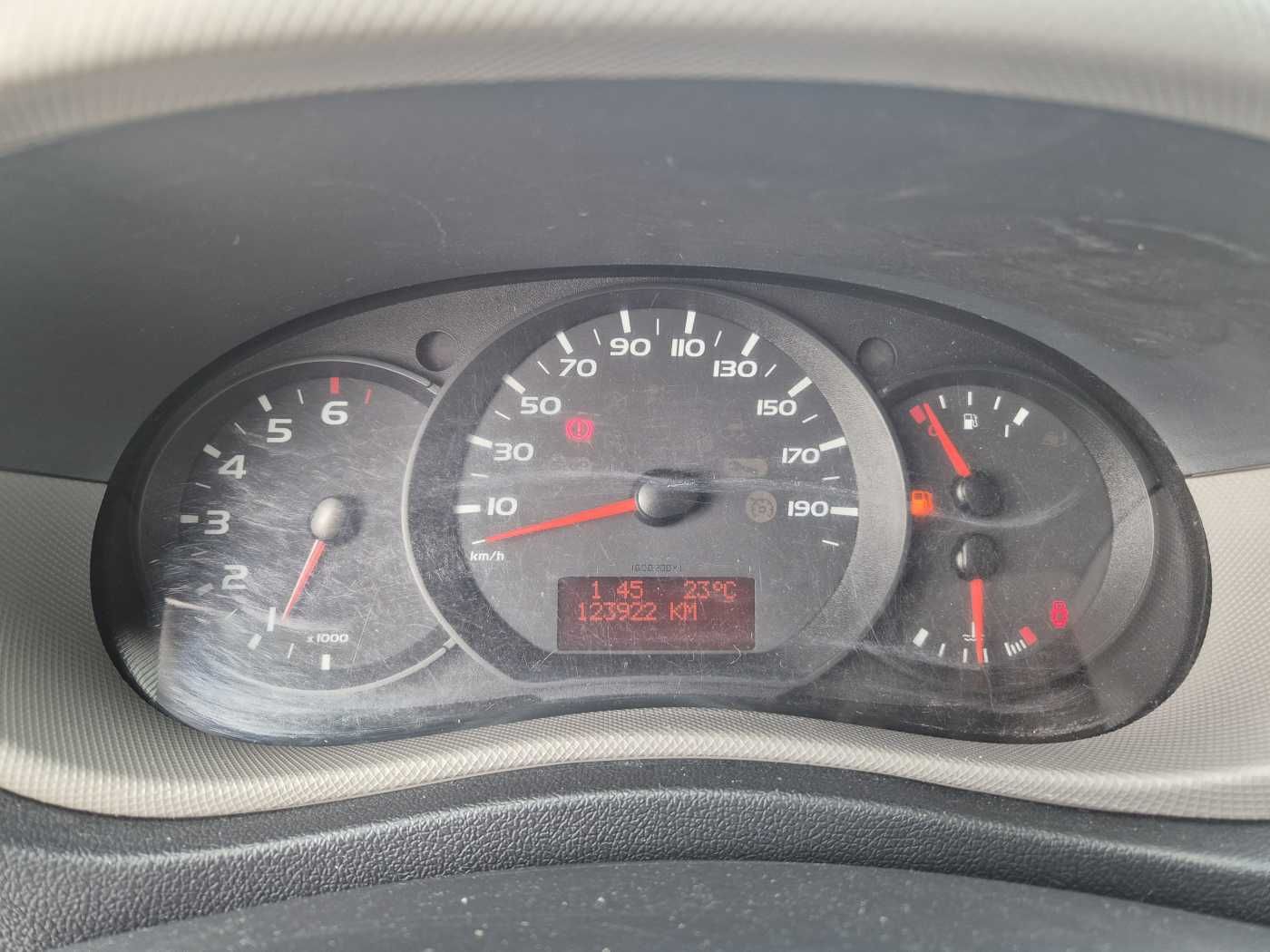 Fahrzeugabbildung Renault Master 2.3 dCi / KLUBB K32, 12,5m