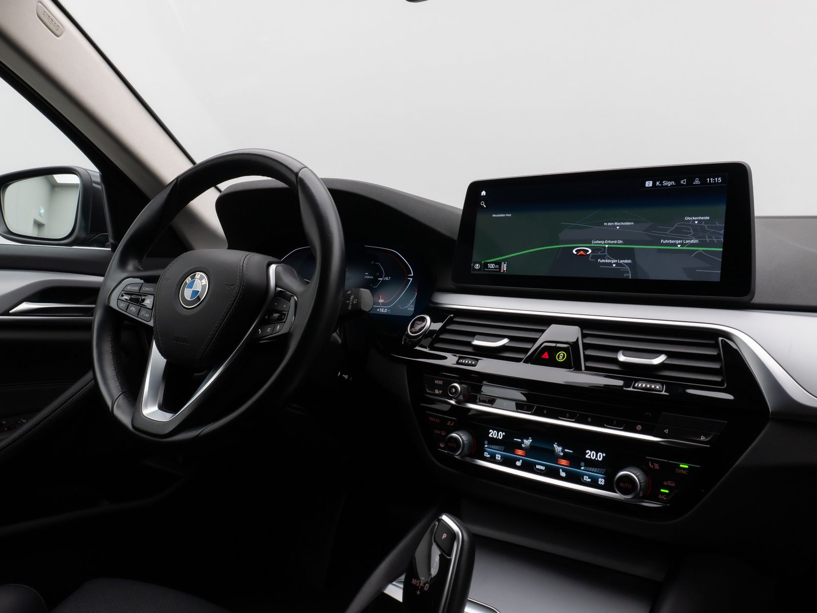 Fahrzeugabbildung BMW 520d Kamera DAB 4xKlima AHK Alarm Leder Sport