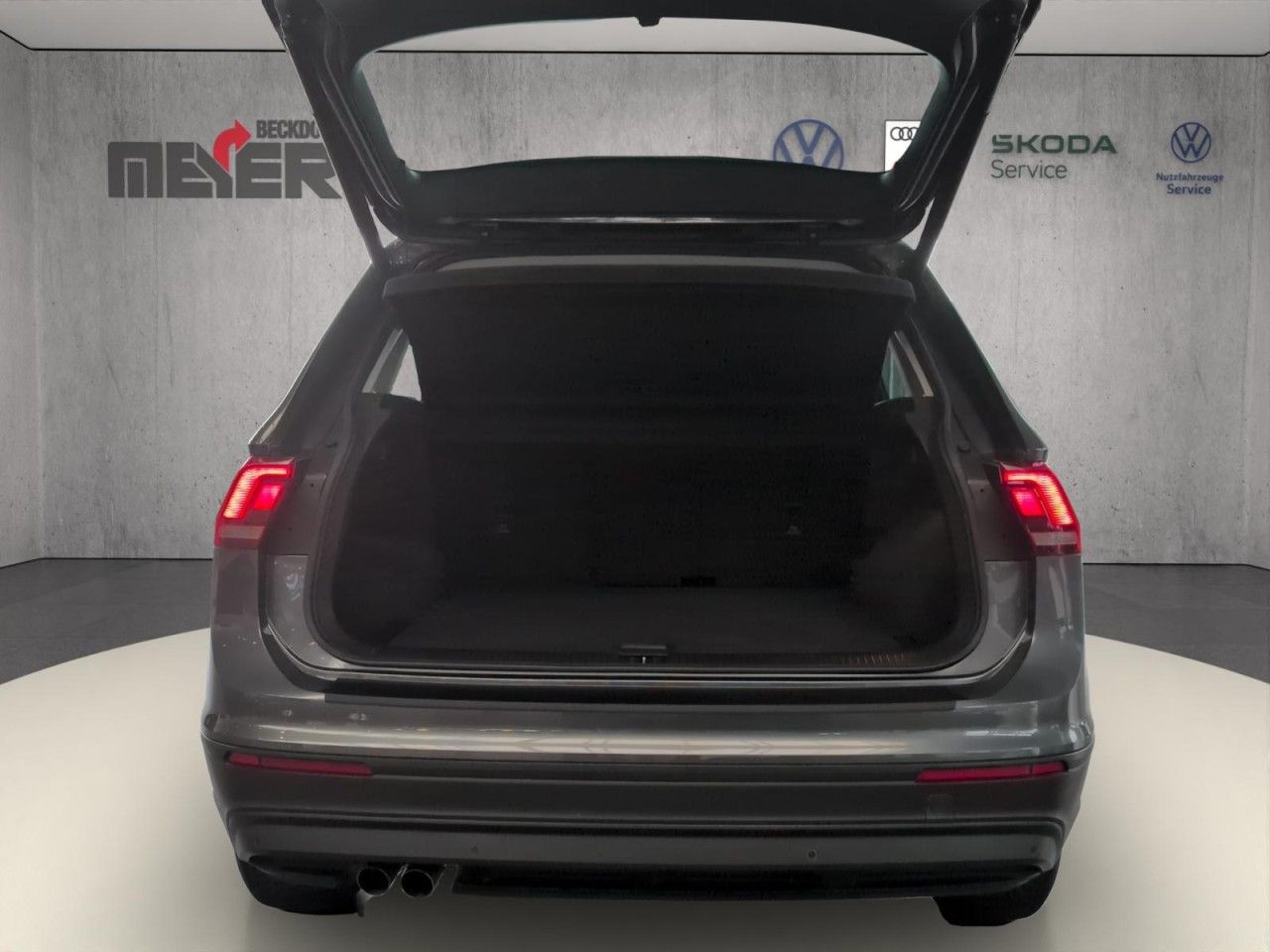 Tiguan IQ.DRIVE 1.5 TSI Klima Navi Einparkhilfe