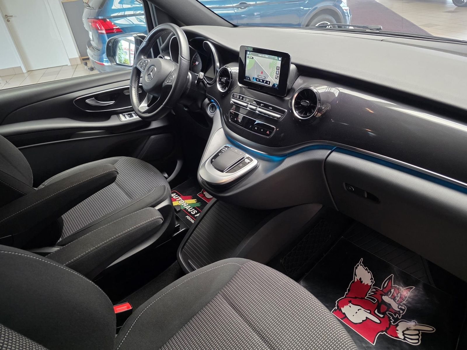 Fahrzeugabbildung Mercedes-Benz V 220d Edition lang /LED/Navi/Cam/Totwink./Ahk