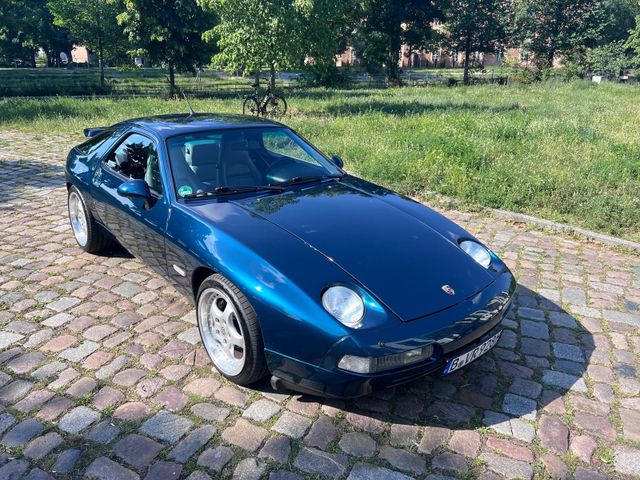 Porsche 928 GTS Oldtimer & Design Ikone 