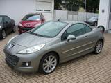 Peugeot 207 CC 1,6TPH *Roland Garros*voll-Service - Peugeot 207 mit Benzin-Antrieb: Cabrio, Roland Garros
