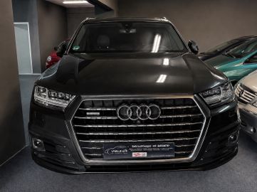 Audi Q7 - 1