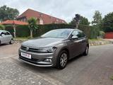 Volkswagen Polo VI 1.0 TSI Comfortline USB DAB Temp - Volkswagen Polo: Us