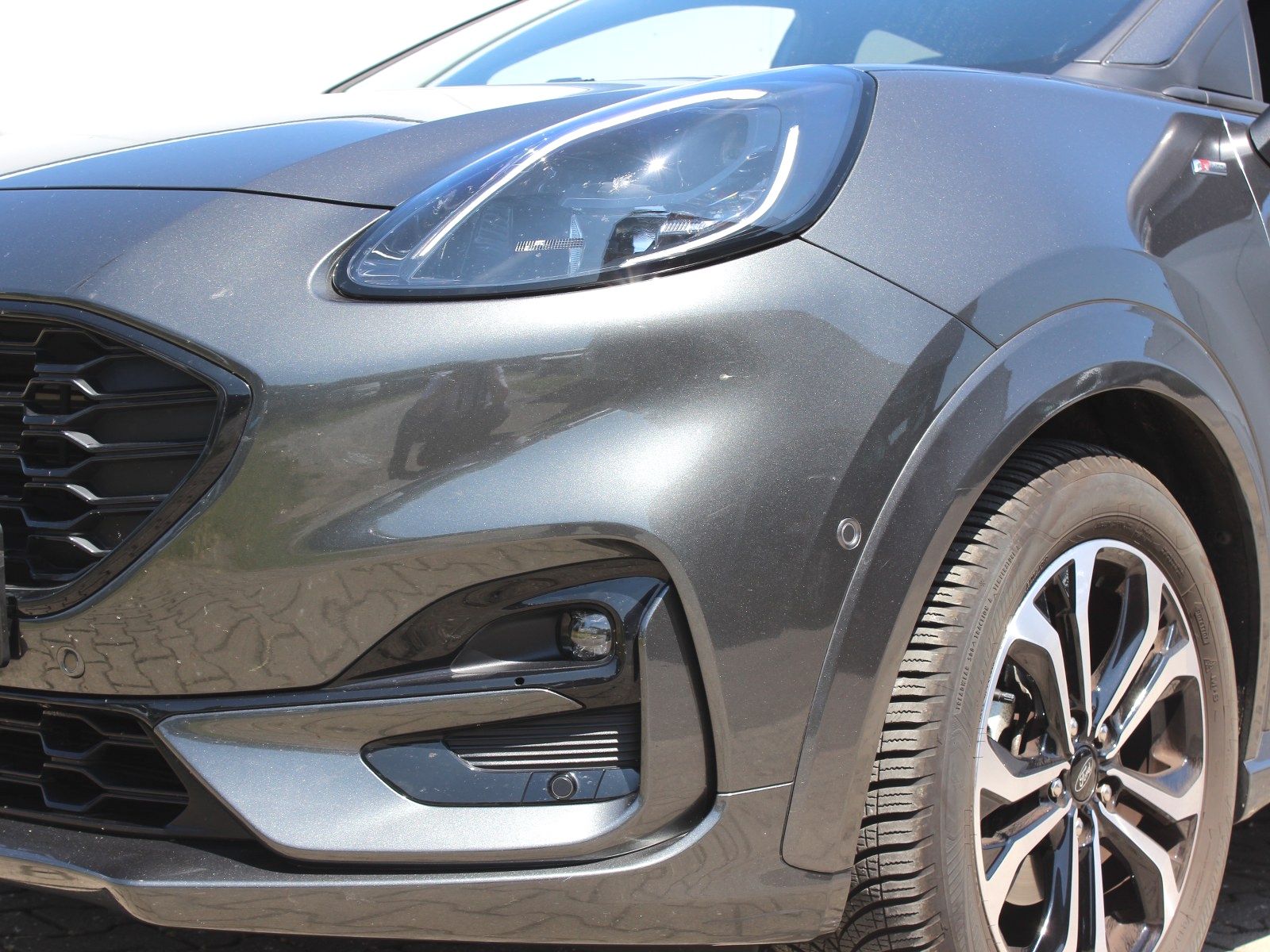 Fahrzeugabbildung Ford Puma ST-Line X 1,0 EcoBoost Mild Hybrid
