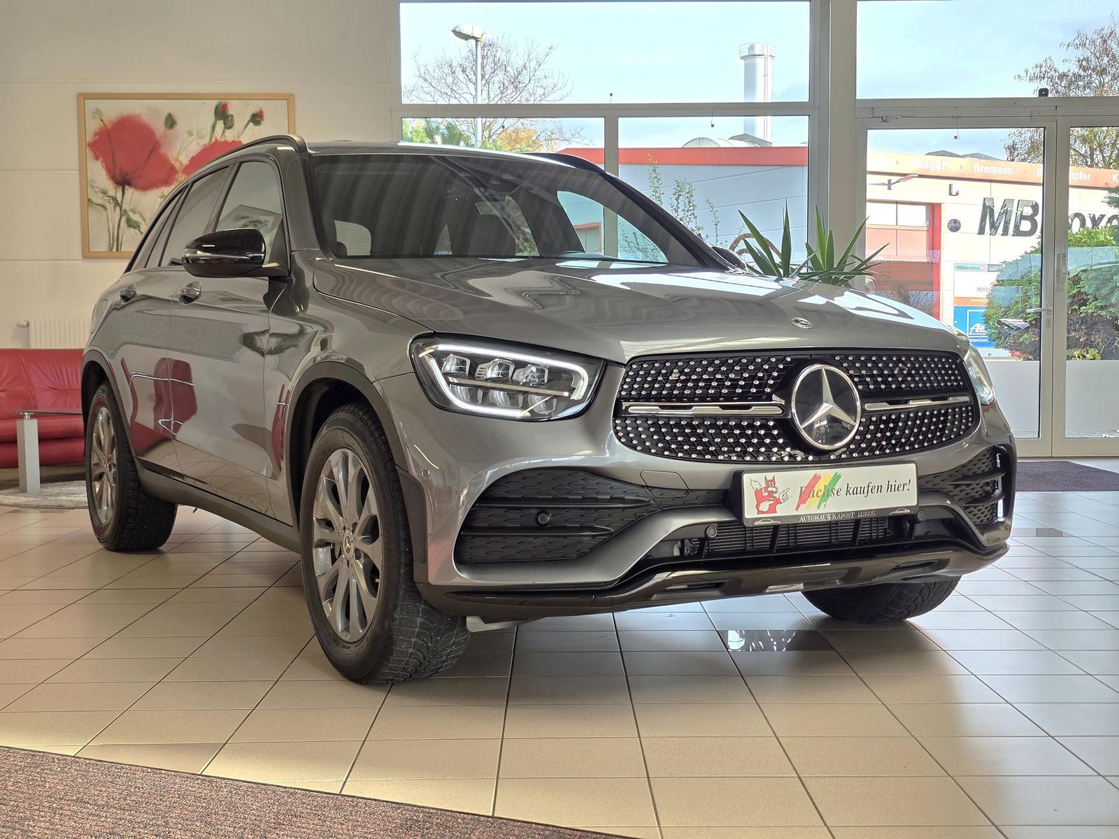 Fahrzeugabbildung Mercedes-Benz GLC 200 4M AMG/Night/Spur/Virtual/Ahk 155 kW ...