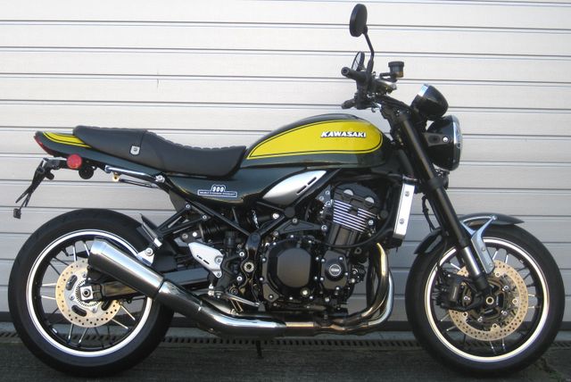 Kawasaki Z 900 RS wie neu, Garantie 04/2028