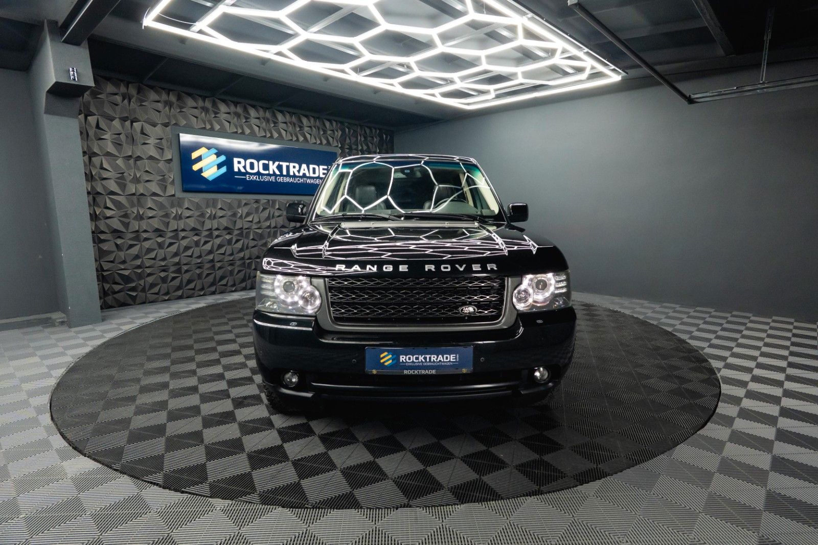 Fahrzeugabbildung Land Rover Range Rover V8 4.4 TD Vogue | Turbo + TÜV NEU