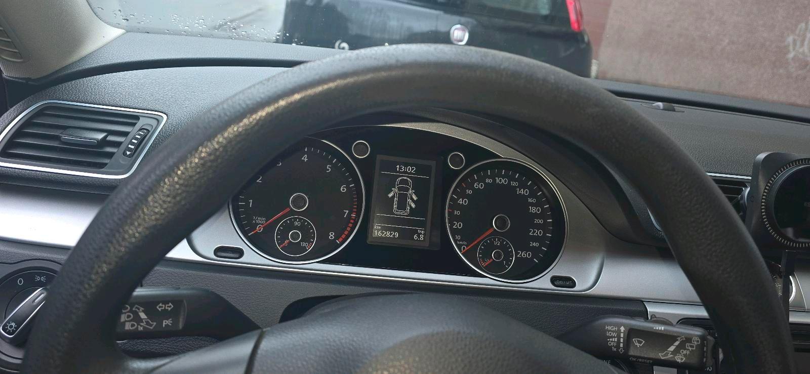 Volkswagen Passat 2011 — photo 12