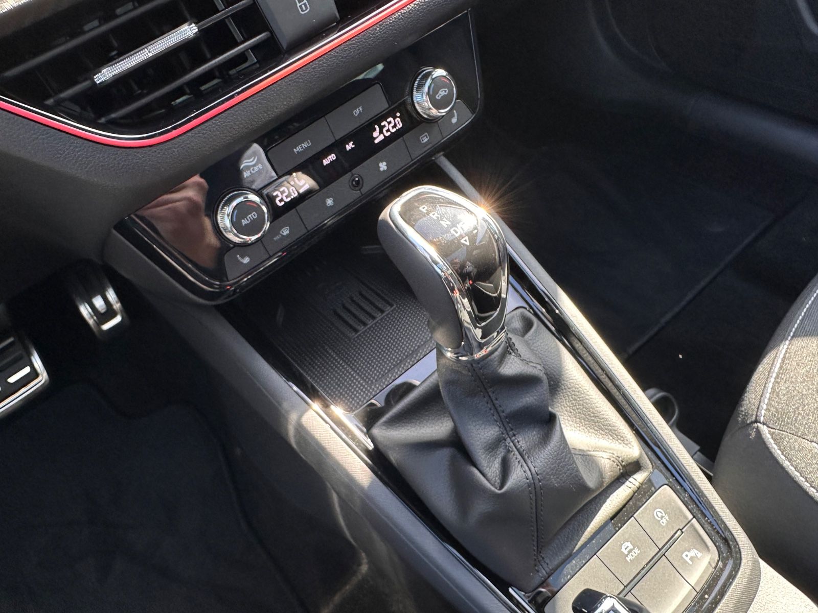 Fahrzeugabbildung SKODA Scala Monte Carlo 1.0 TSI DSG Matrix/Pano/LED