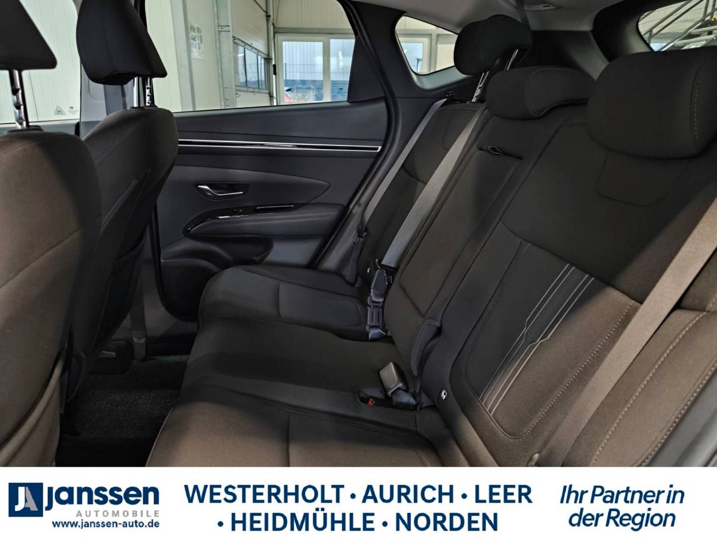 Fahrzeugabbildung Hyundai TUCSON TREND/el. Heckklappe/Automatik/PDC/Navi