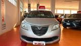 Lancia Ypsilon 1.2 69 CV 5 porte S&S Gold - graue Lancia Ypsilon