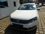 Volkswagen Passat Lim. El.Glassd. Klimaautom.SHZ PDC 92.TKM - Volkswagen Passat aus 2012