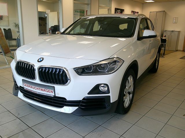 BMW X2 sDrive 20 i Advantage / NAVI /AHK/