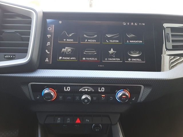 Fahrzeugabbildung Audi A1 Sportback S line 30TFSI S-tronic Navi 18" LED