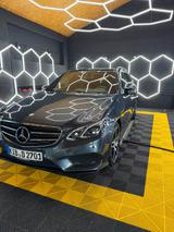 Mercedes-Benz Mercedes E400 4Matic Edition E AMG Line Pano AHK - Mercedes-Benz E-Class: Von Privat