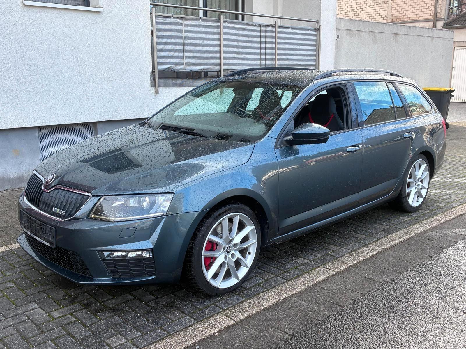 Skoda Octavia Combi RS 2.0 TDI (Green tec)