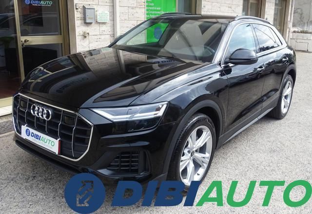 Audi AUDI Q8 55 TFSI e quattro tiptronic