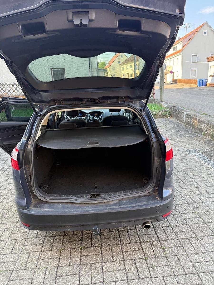 Ford Focus 2014 — photo 8
