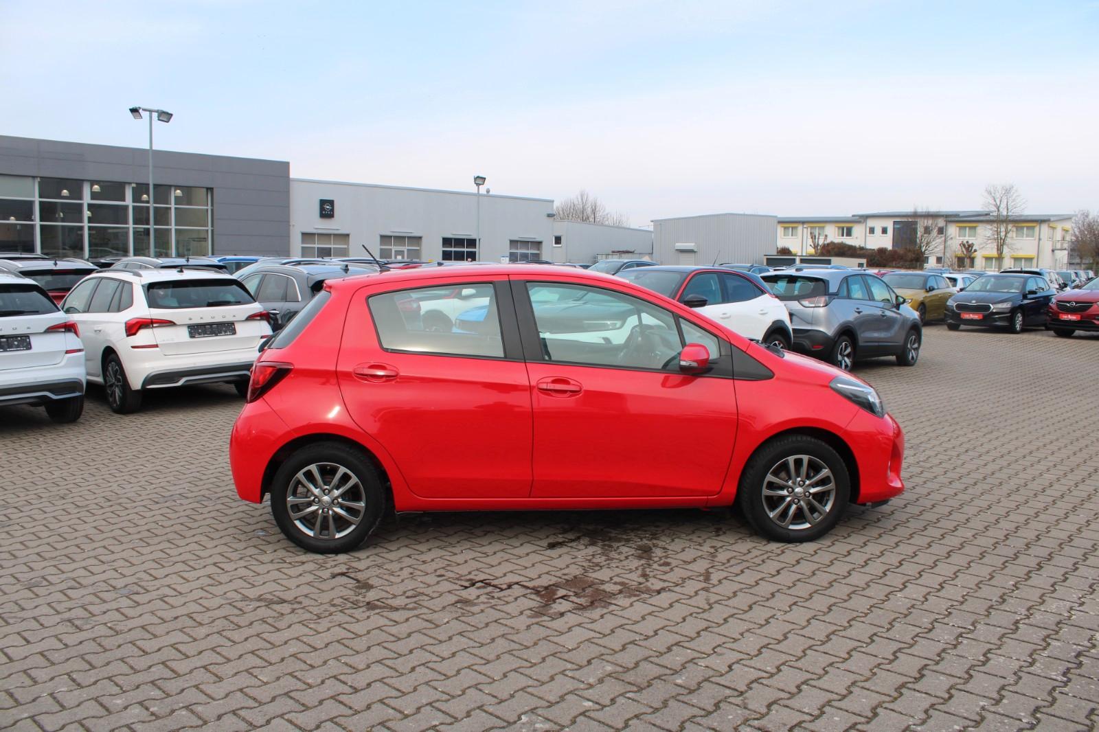 Toyota Yaris 1.3 Life*SHZ*Kamera*Klima*