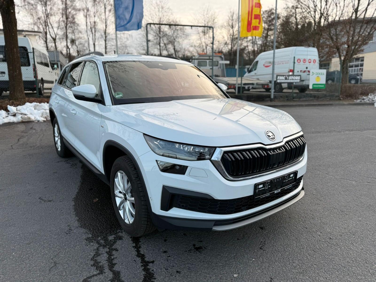 Skoda Kodiaq Tour*8Fach*ServiceVoll*GARANTIE*