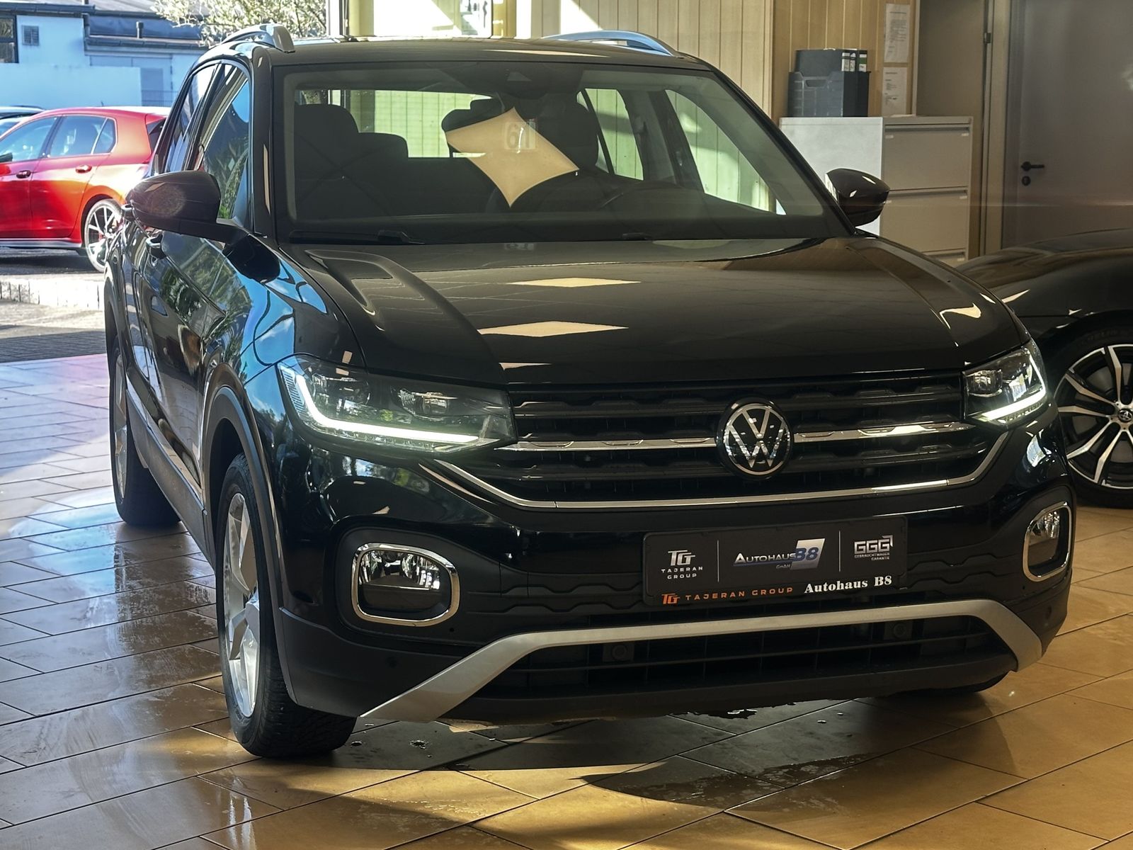 Volkswagen T-Cross Style*R.CAM*Navi*LED*SHZ*Tempomat*DAB imagem 3