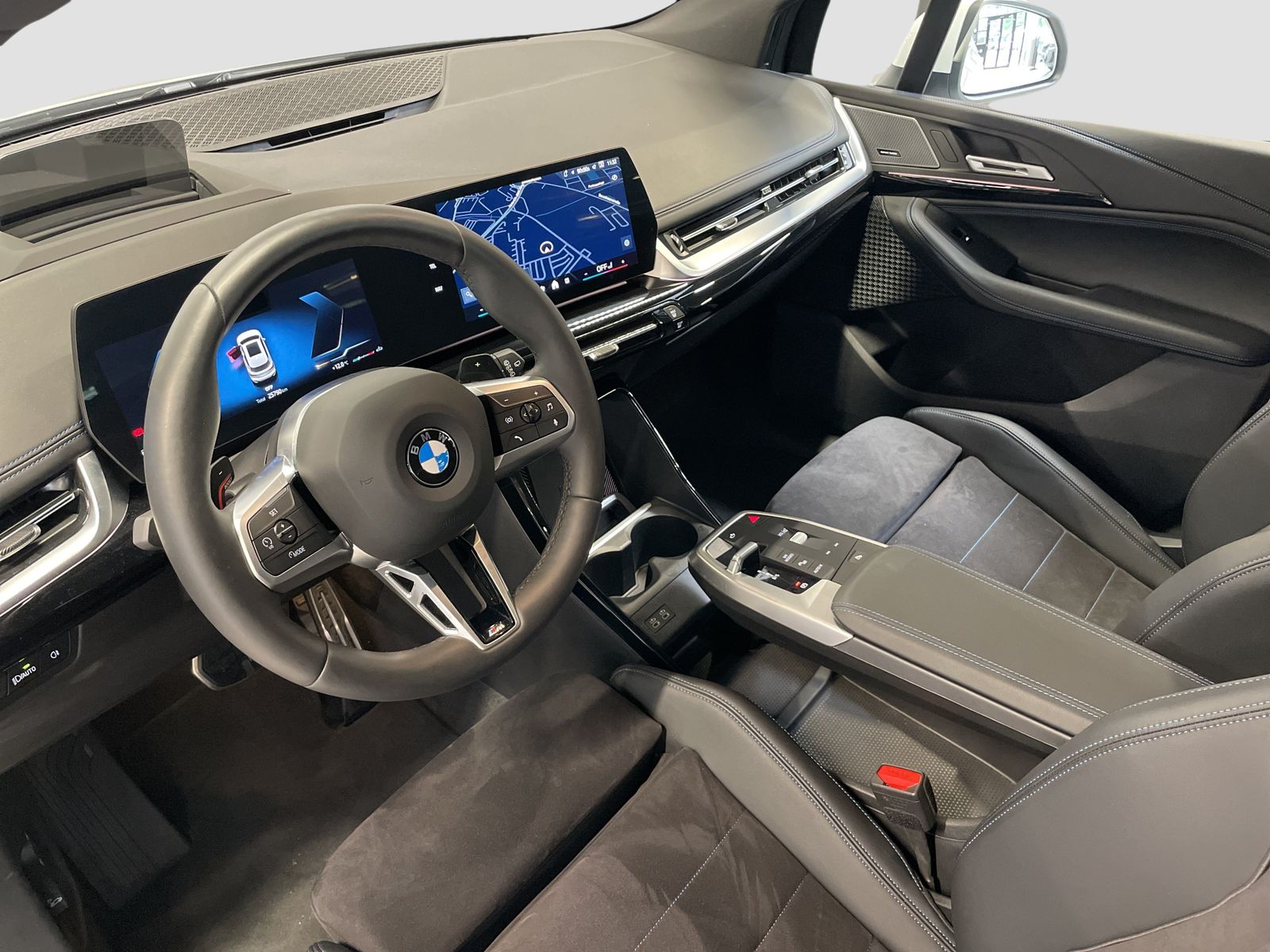 BMW 223 Active Tourer - Bild 10