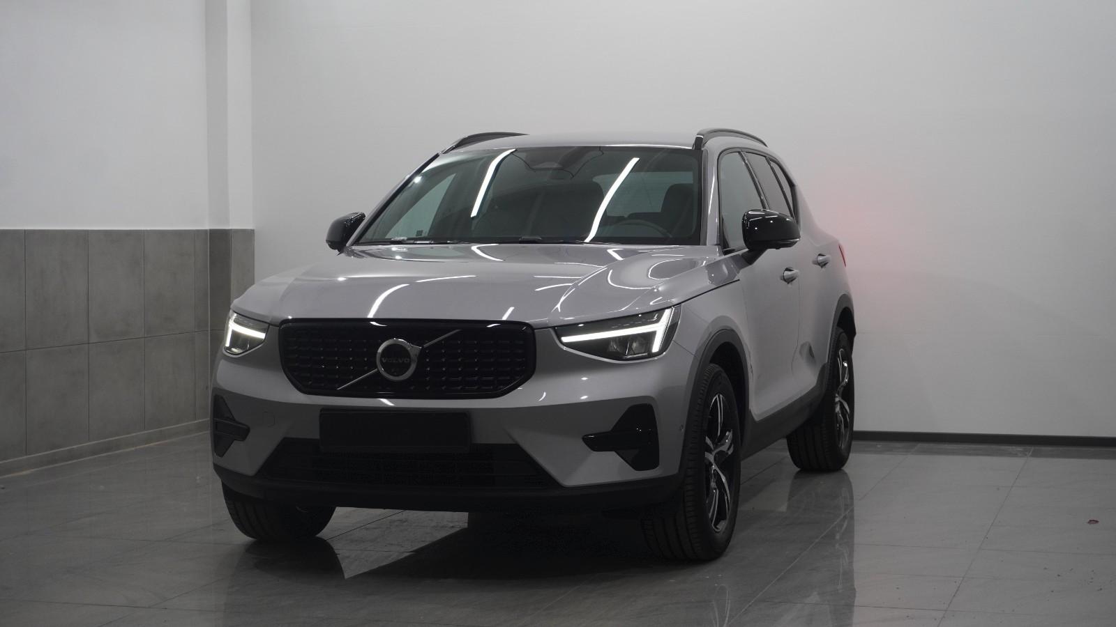 Volvo XC40 B3 Plus Dark 360°/BLISS/ACC/H&K/Memory/KEY