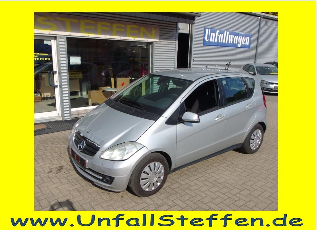 Mercedes-Benz A 180  AUTOMATIK ; BENZINER