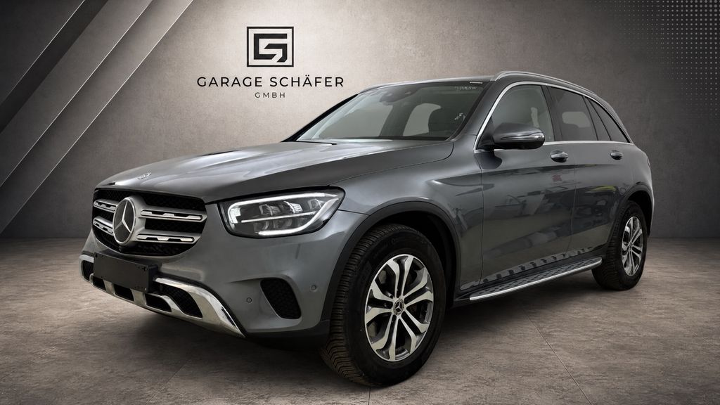 Image of Mercedes-Benz GLC 300