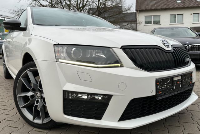 Skoda Octavia 2.0 Combi V RS DSG,Pano,Xenon,Navi,KeyGo