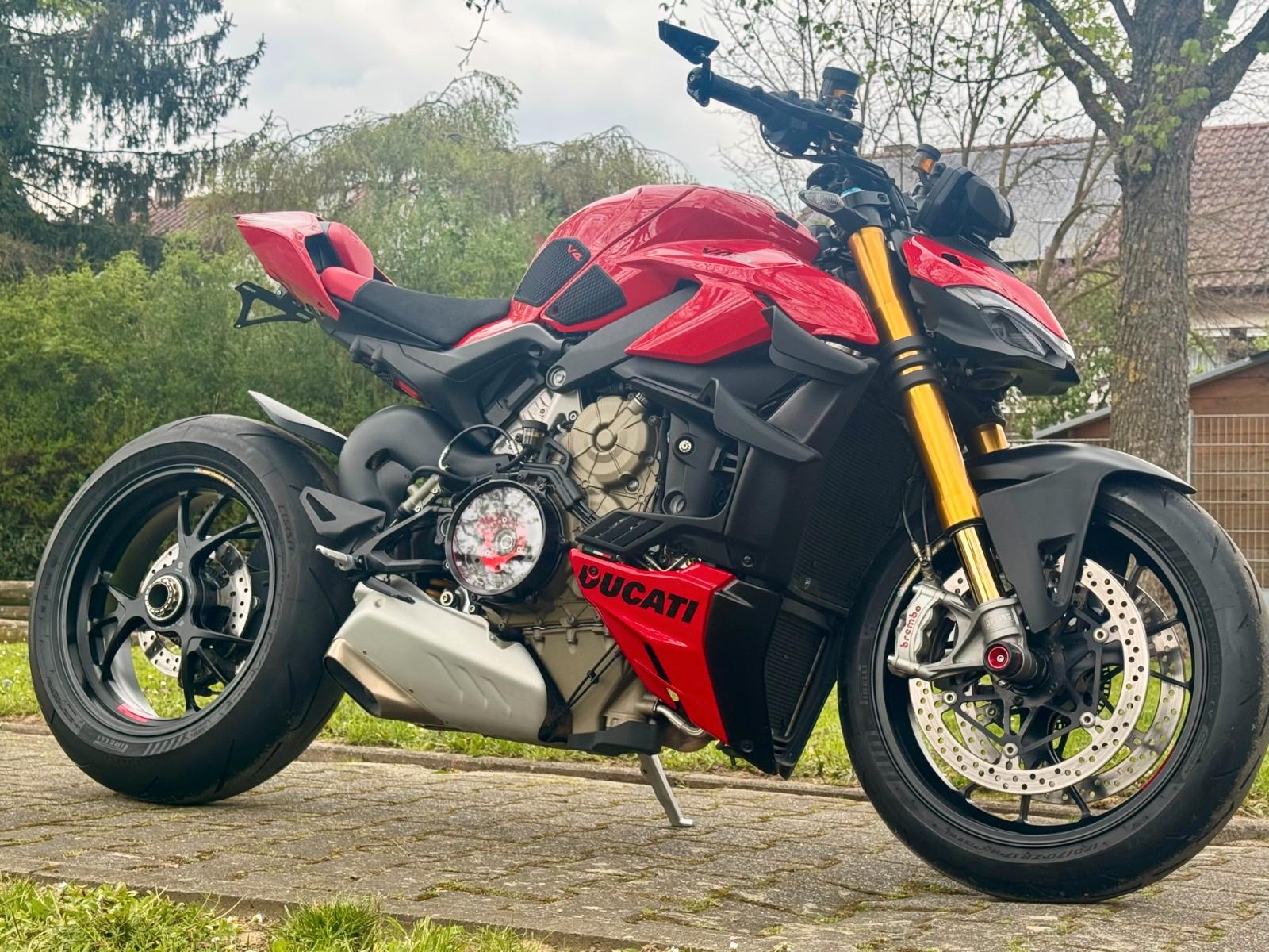 Ducati Streetfighter V4S* Last Modell