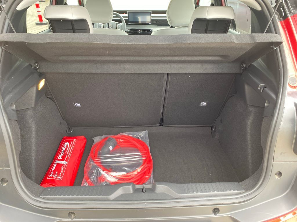 Fahrzeugabbildung Citroën e-C3 MAX *11 kW Lader*Cam*LED*17 Zoll*Navi*