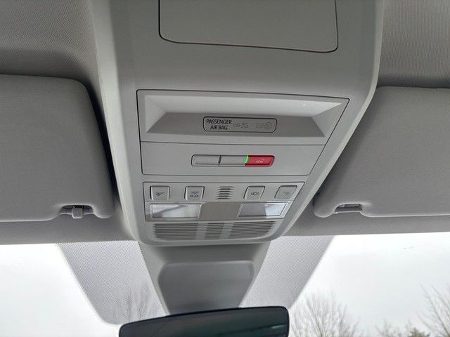 Fahrzeugabbildung Volkswagen T6 Multivan 6.1 2.0TDI DSG Gen.SIX LED+ACC+AHK++