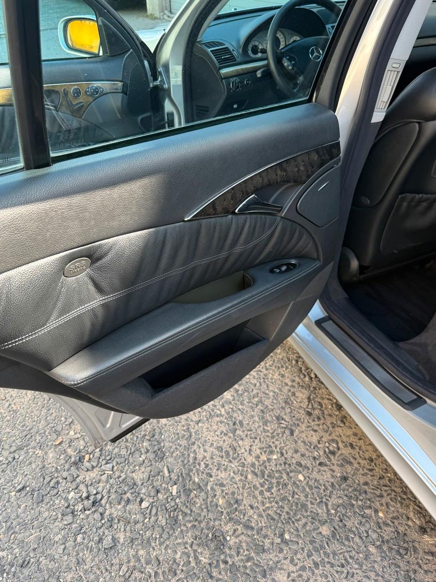 Mercedes-Benz E500 2005 — photo 8