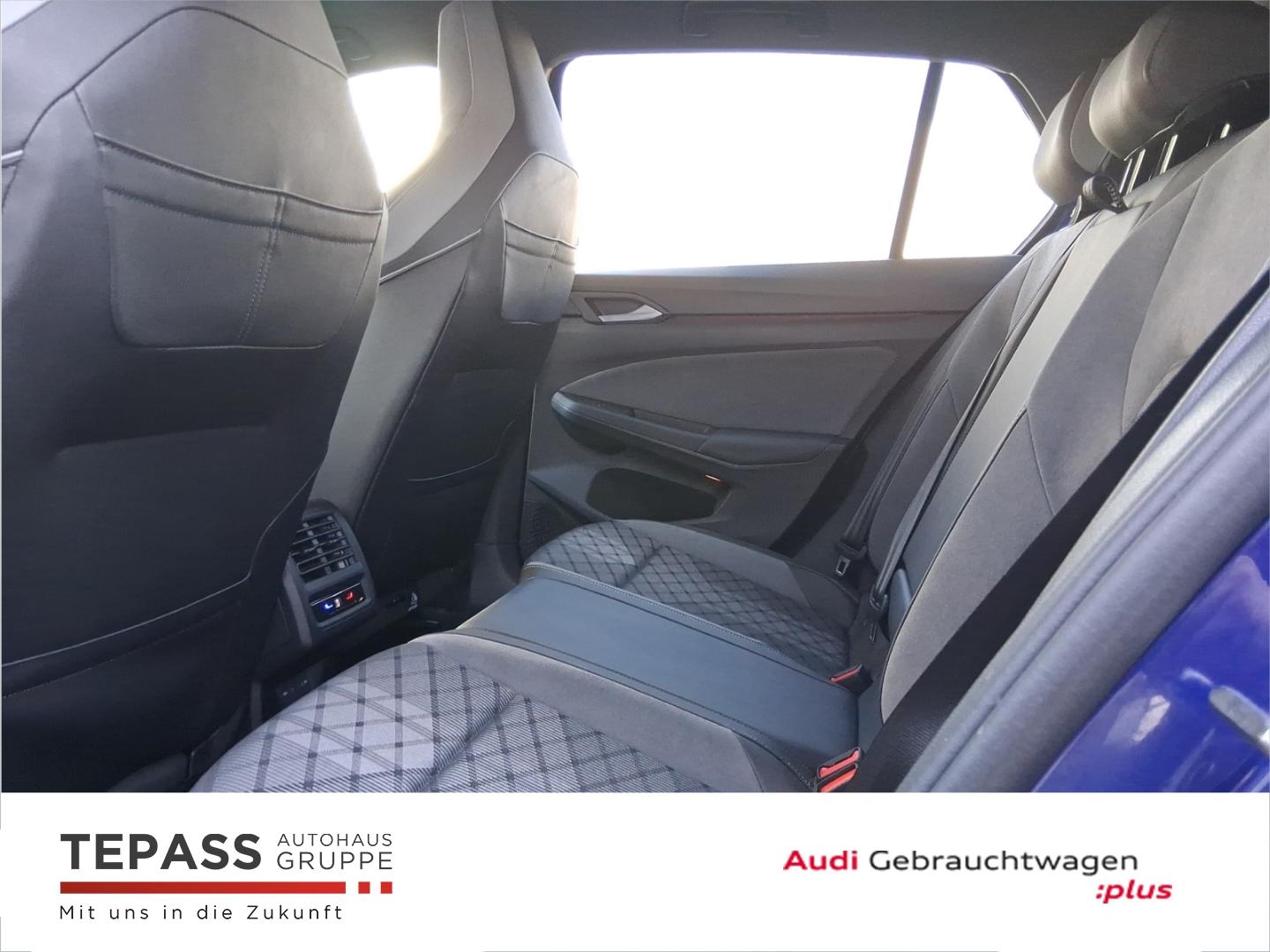 Volkswagen Golf R VIII eTSI LINE LICHT SICHT ACC LED SHZ