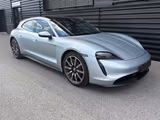 Porsche Taycan 4 S Sport Turismo-PANO-HAL-PAS-BF-DISPLAY - silberne Porsche Taycan