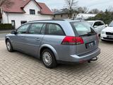 Opel Vectra Caravan 2.2, KEIN TÜV, SEHR GEPFLEGT - Opel Vectra mit Benzin-Antrieb: Kombi, Schaltgetriebe