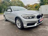 BMW 116i Navi Scheckh.64TkmGarantie TopZustand1.Hand - silberne BMW 116