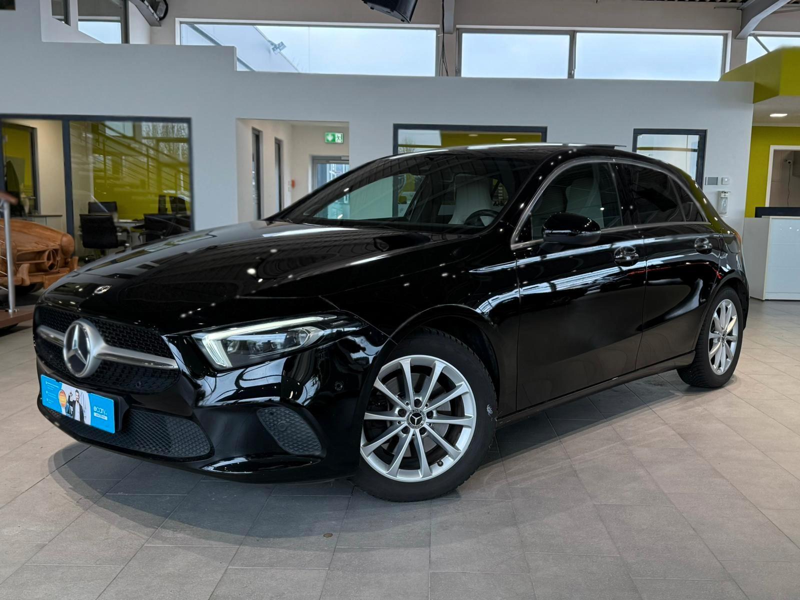 Mercedes-Benz A 220*Burmester*Pano*RFK*SHZ*