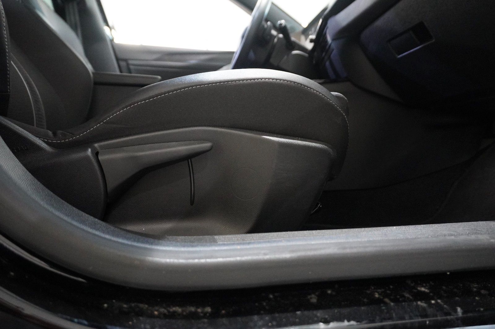 Fahrzeugabbildung Opel Astra L ST 1.2T GS LINE NAVI/LED/360°/VIRT./DAB+