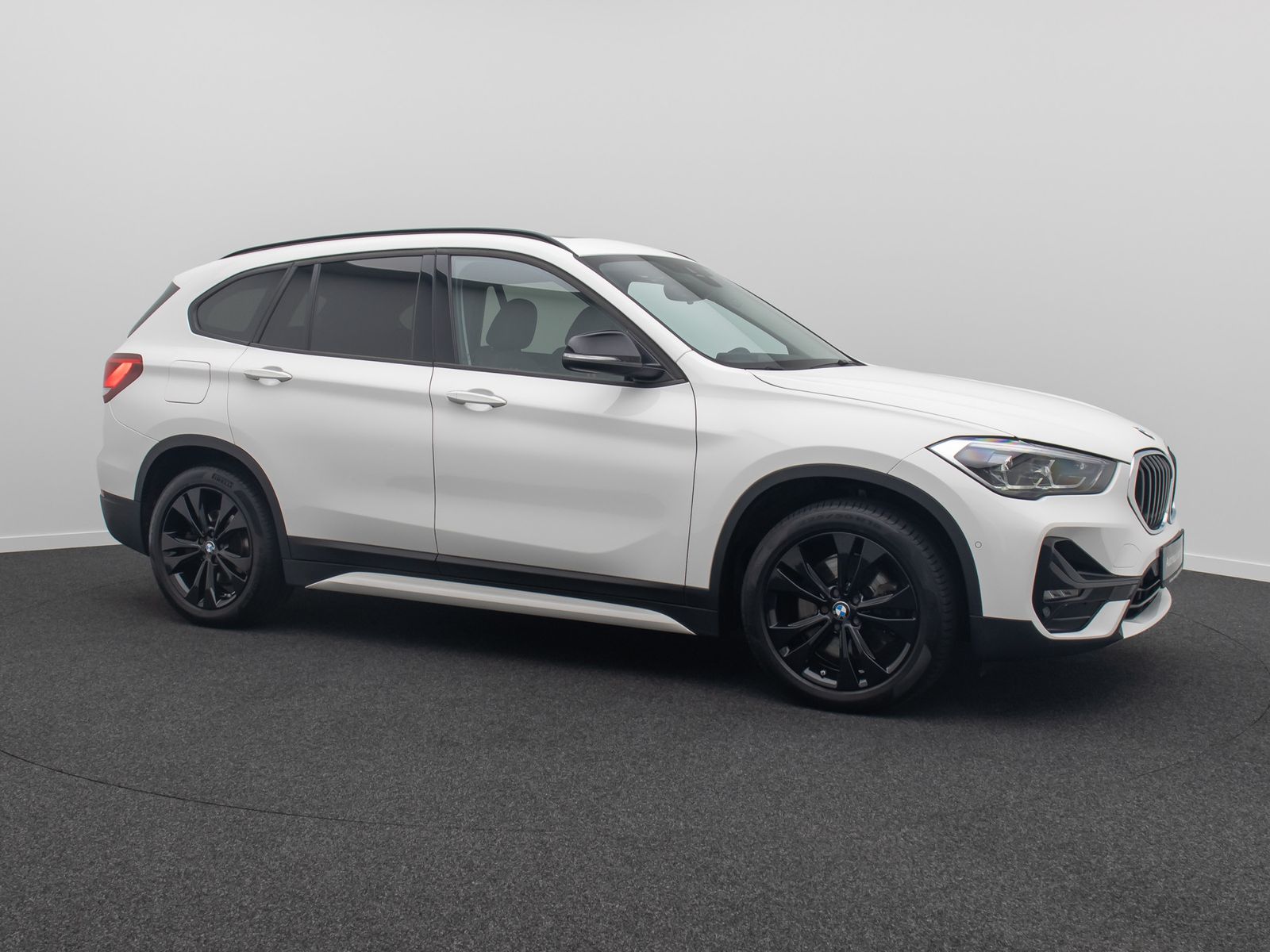 Fahrzeugabbildung BMW X1 xD25e Sport Line Kamera Alarm NaviPlus 18Zoll