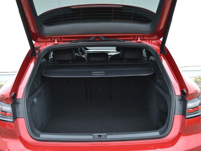 Arteon SB 2.0 TSI DSG R-Line UPE: 70.018 €/AHK/2