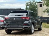 Volkswagen T-Roc Sport 2.0  4Motion Pano LED - VW T-Roc Gebrauchtwagen in Berlin