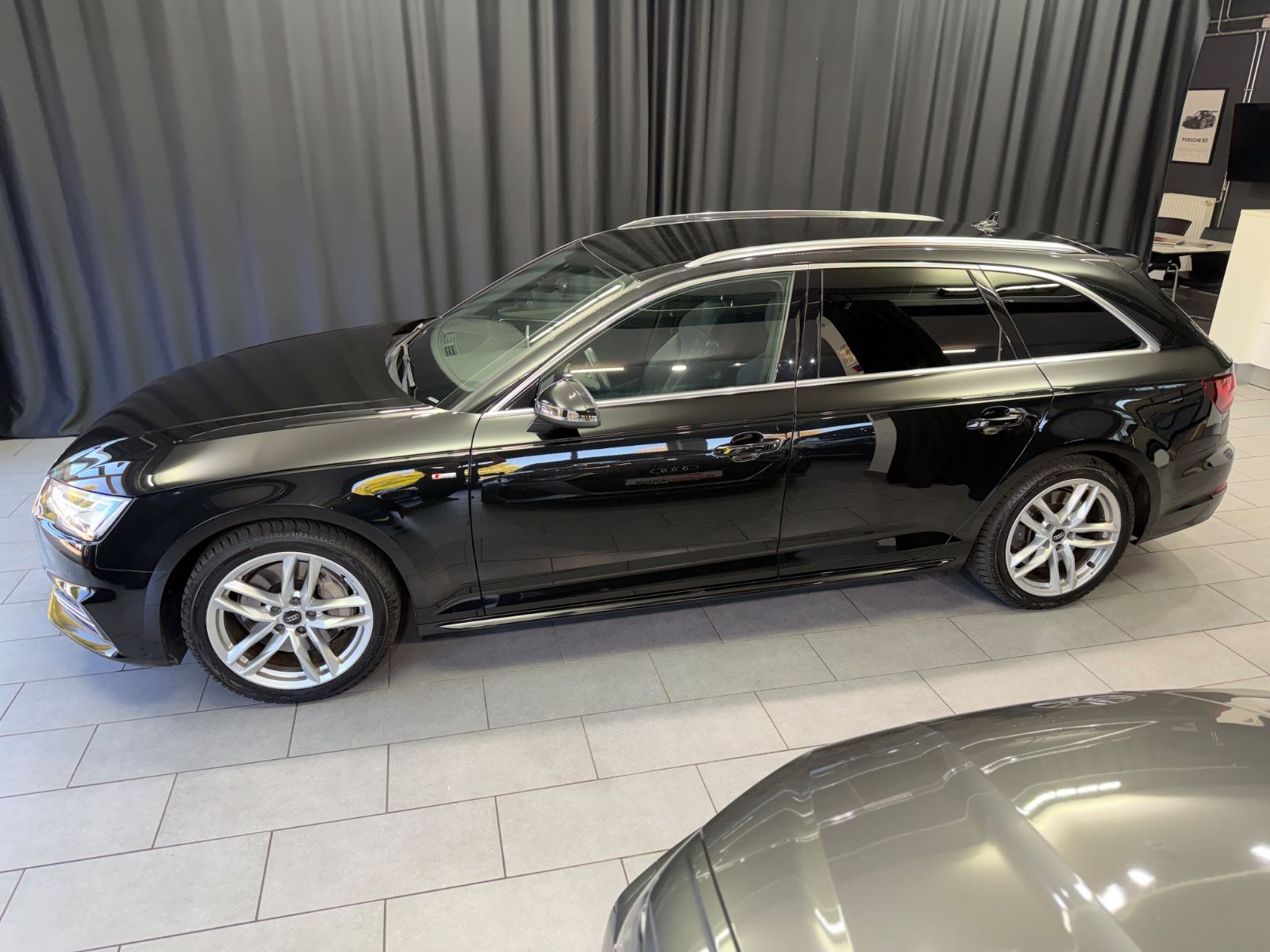 Fahrzeugabbildung Audi A4 Avant quattro sport|3xS-LINE|XENON|NAVI|VOLL