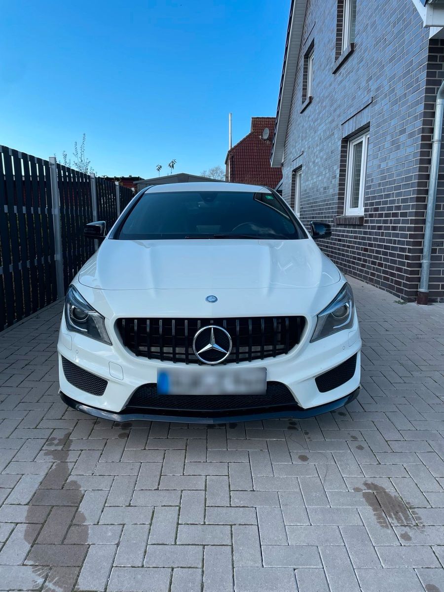 MERCEDES-BENZ Cla 220 Mercedes-Benz